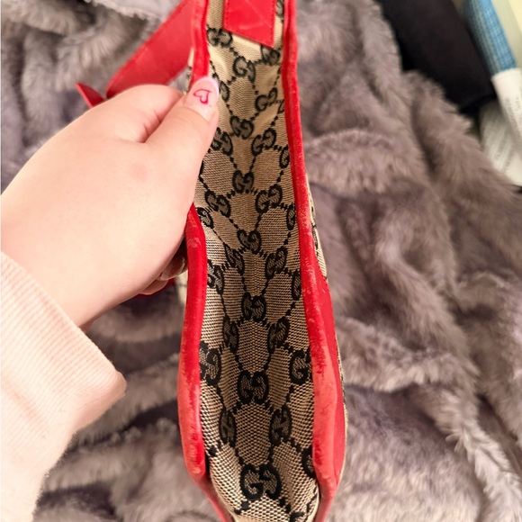 Gucci Red and Beige Shoulder Bag - Picture 4 of 14